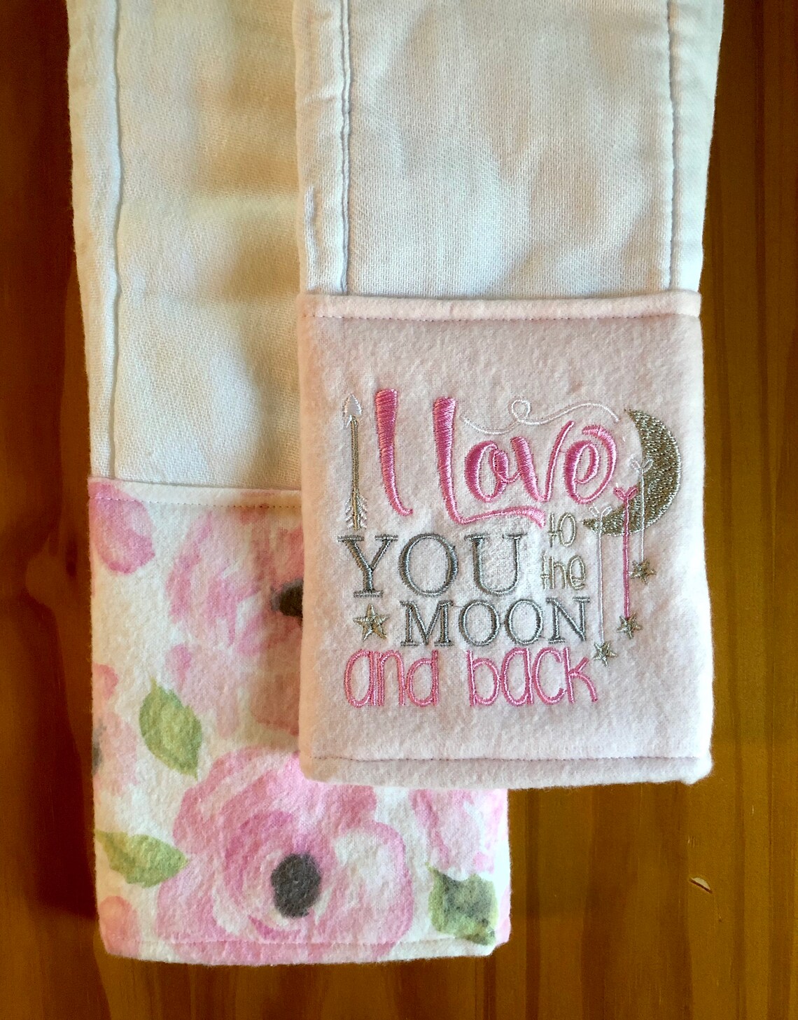 Set of 2 Personalized Baby burp cloths / Monogrammed / Etsy