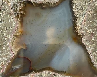 Large Oregon Lucky Strike Thunderegg Half, Soft Blue Agate Pool #T114-2