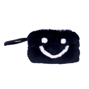 Kinder Muff Tasche aus Kunstpelz - Süße Kinder-Handtasche - Smiley Gesicht Handgelenktasche mit Reißverschluss Tasche - Echtpelz Accessoire- Schwarz & Weiß