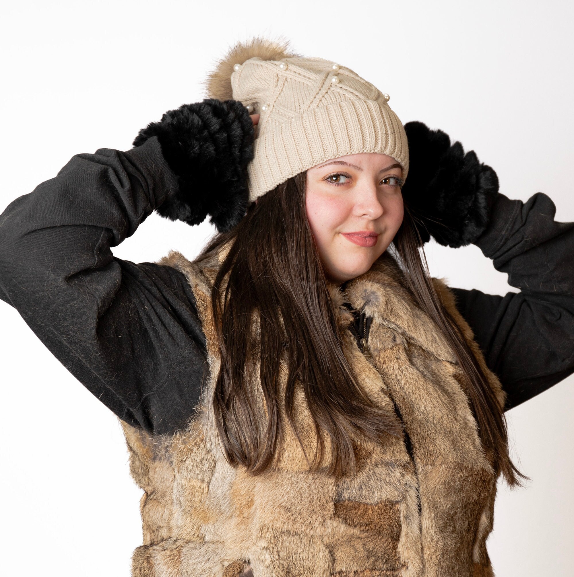 Women display picture 3