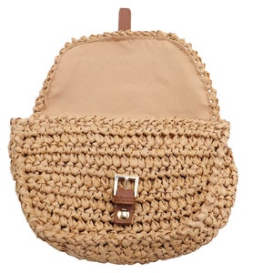 Open beige straw fanny pack