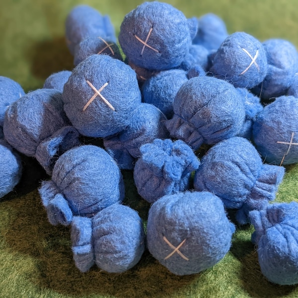 Eight Plump Felt Food Blueberries - (play food, pretend play, kids kitchen, plush toy, cooking toys,doll food, farmers market for kids)