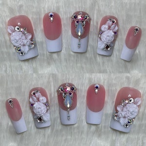 White Rose Press On Nails