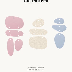 以下が含まれることがあります： クラフトプロジェクト用のカットアウトシェイプが3セットあります。シェイプはピンク、ベージュ、ブルーです。シェイプは円形、楕円形、涙型です。画像の下部には、「Five Formats Included: SVG DXF EPS PNG JPG」と「DIGITAL TEMPLATES DESIGNED FOR CUT/CRAFT MACHINES OR DIY」というテキストがあります。