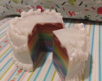 Savon à gâteau arc-en-ciel