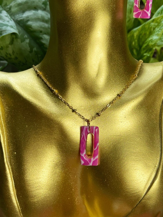 Pink Rose Faux Stone Ball chain Collection Statement Necklace Clay Jewelry Lightweight Gold pearl Translucent Geode Lace Agate silver