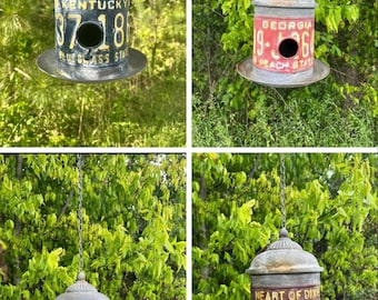 License plate metal bird house feeder