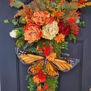 fall Butterfly door hanger, mothers day gift, housewarming gift, wedding shower gift, fall front door décor, fall wedding décor