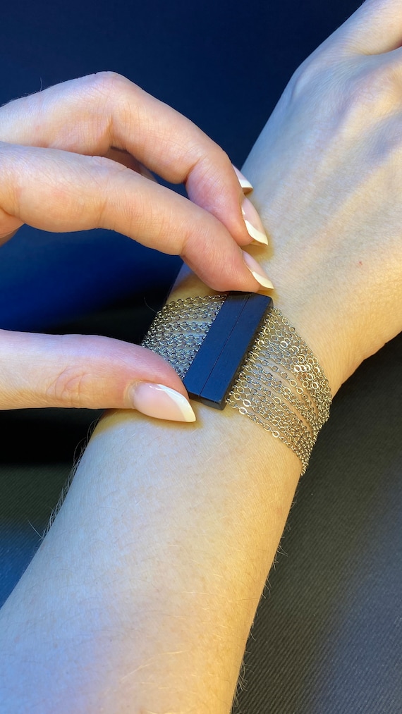 Buy Magnetic Ebony Chain Bracelet With Magnetic Lock