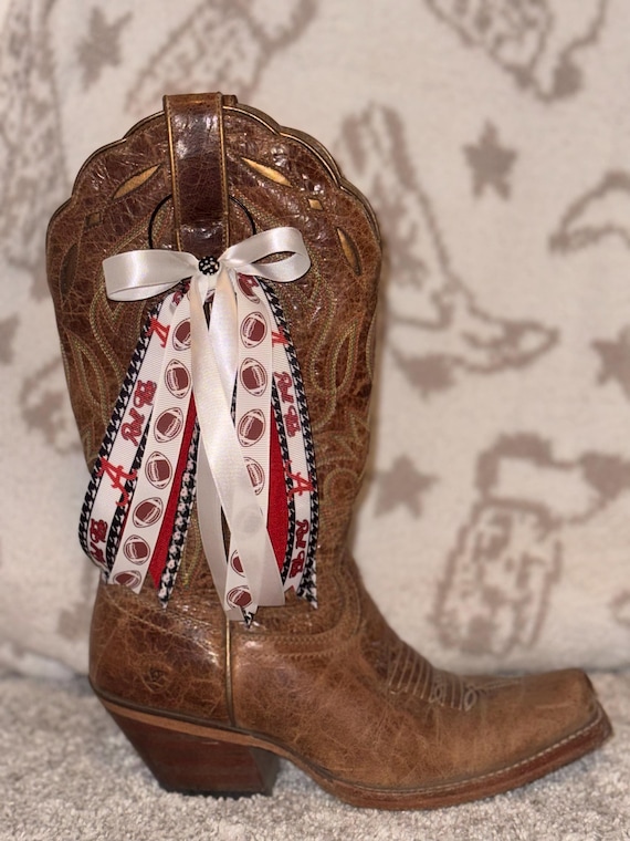 Buckle Bunny Boot Bows