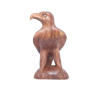 Wooden Hand carved Eagle | Vintage Eagle | Sitting Eagle | Home Decor | Unique Gift | Christmas Gift | Art | Eagle Statue Eagle Figurine