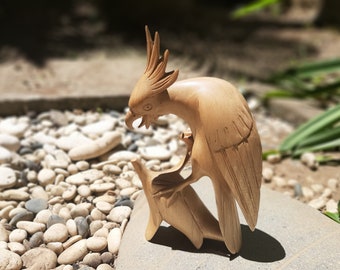 Hand Carved Crocodile Wood Cockatoo Sculpture: Tropical Bird Art