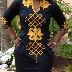Fola African ladies outfit/Lady&#39;s Long Sleeve 1pc Gown/Queen&#39;s Dress/Prom dress/African styles/Available in different colors