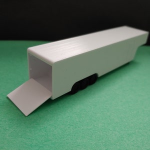 2-pk HO 1:87 scale 38ft gooseneck tri-axle enclosed trailers