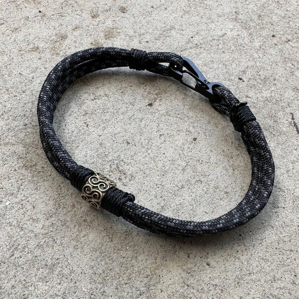 Minimalist Bracelet with bronze bead, Japanese Asian buddhist bracelet, Waterproof Surfer Beach diving Paracord Bracelet, Thin Cord Bracelet