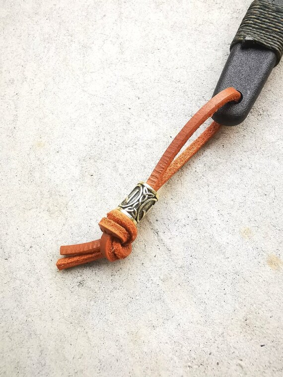 Keychain ID Holder Wallet - Viking Protection Rune - Leather Keychain ID Holder Wallet - Viking Protection Rune - Leather