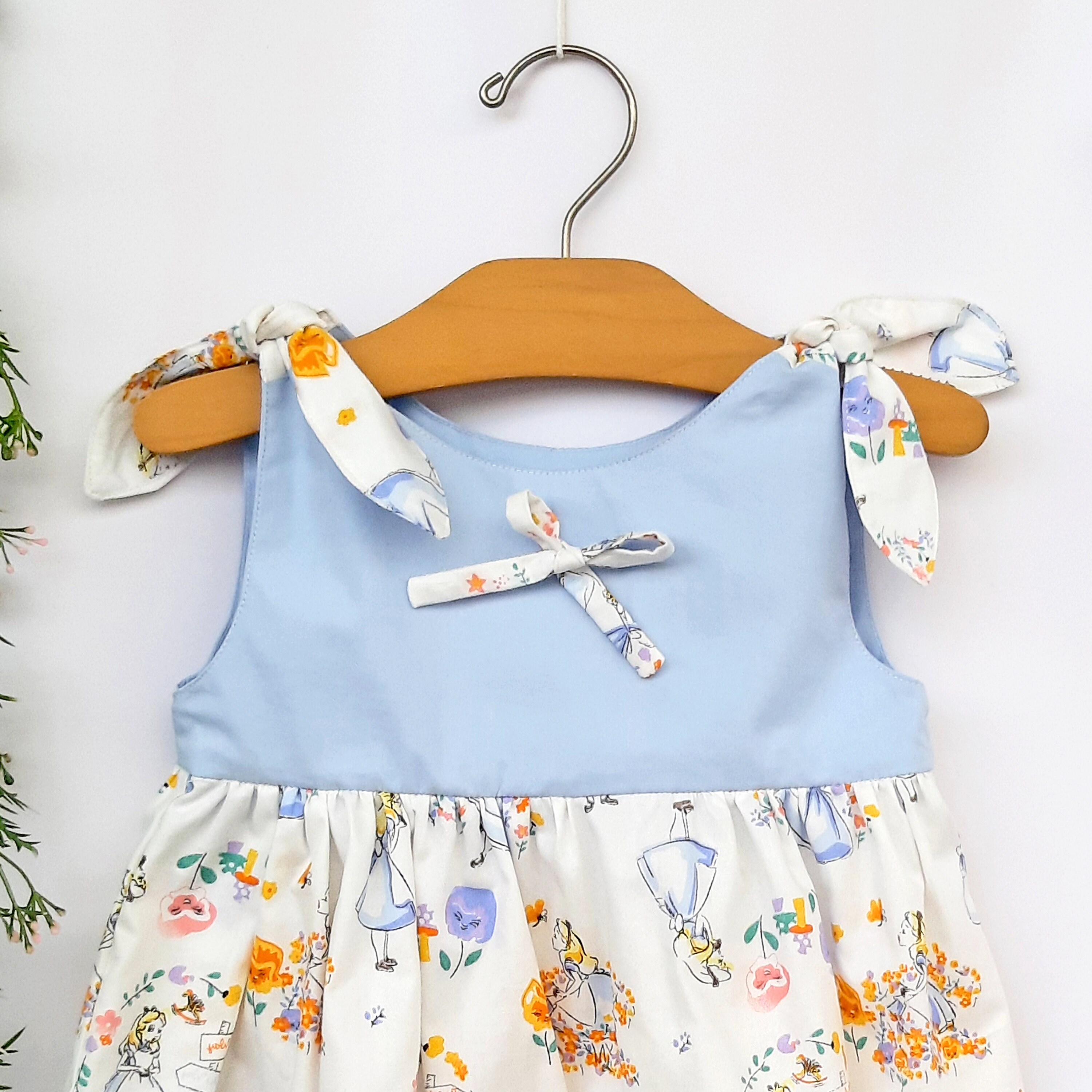 Alice im Wunderland inspiriert Baby-Mädchen-Kleid Baby-Kleid | Etsy