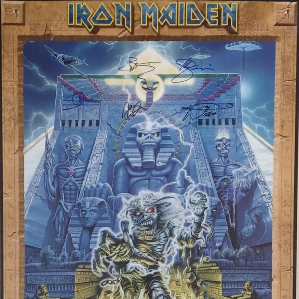 2008 Iron Maiden Band Póster original de la gira mundial FIRMADO REPRODCCIÓN (RP) Bruce Dickinson Adrian Smith Dave Murray Steve Harris Nicko McBrain