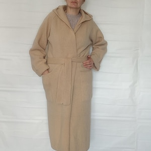 Capote coat beige Jumbo knit cocoon cardigan Long hooded boiled jacket