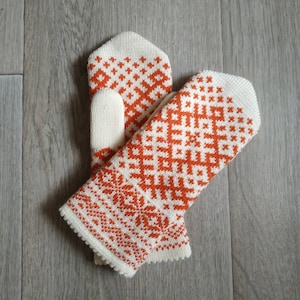 Norwegian double hand knitted mittens Multicolored warm und cozy mittens