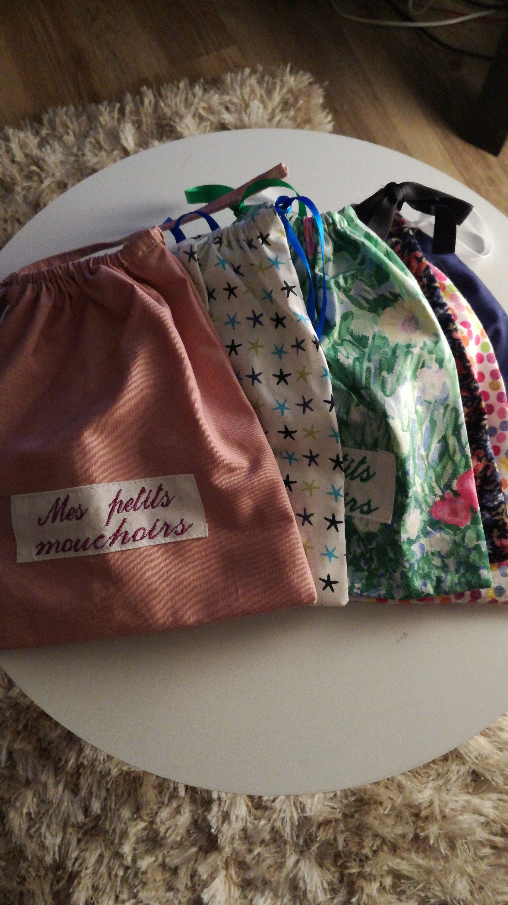 Sachets Pour Mouchoirs