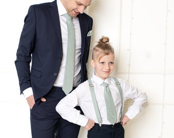 Corbata de Niño Pre-atada Verde Salvia Claro, Tirantes Nino Verde Salvia Claro, Corbata Pre-atada y Tirantes Niños Pequeños, Corbata Jóvenes