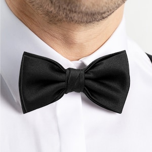 Stylish and elegant black satin bow tie for wedding. Perfect for glamorous, vintage or classic wedding.