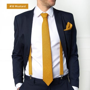 Mustard color tie, dark yellow tie, gold colour tie, yellow tie, marigold tie.
Cravate couleur moutarde, cravate jaune fonce, cravate couleur or, cravate jaune, cravate souci.
Senffarbene Krawatte, dunkelgelbe Krawatte, gold Krawatte, gelbe Krawatte