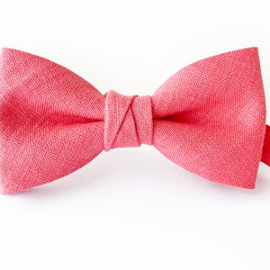 Coral Bow Tie / Noeuds Papillone / Coral Groomsmen Bow Tie / Coral Fliegen / Wedding Bow Tie For Men / Coral Suspenders