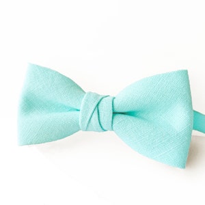 Mint Bow Tie / Mint Linen Bow Tie / Minty Bow Tie For Weddings / Mint Bow Tie For Groomsmen / Mint Linen Cufflinks