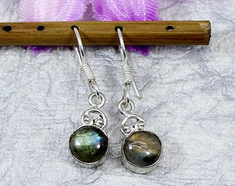 Petites boucles d'oreilles en argent sterling 925 avec labradorite arc-en-ciel pour femmes