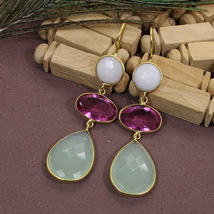 Vrouwen oorbellen sieraden, handgemaakte oorbellen, multi stenen oorbellen, drop bungelen oorbellen, prehnite &roze toermalijn oorbel, messing verguld