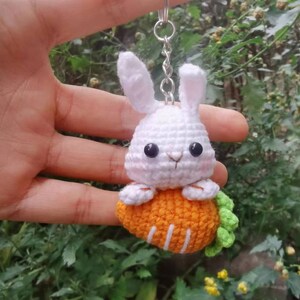 PATTERN, Crochet Mini Bunny Keychain, Bunny with Carrot PATTERN, Crochet PATTERN image 3