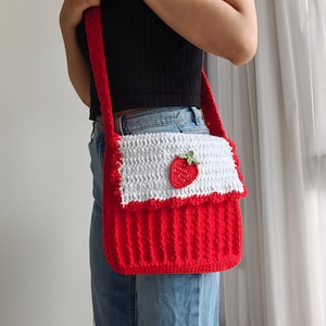 PATTERN: Crochet Strawberry Shoulder Bag PATTERN, Amigurumi Purse PATTERN