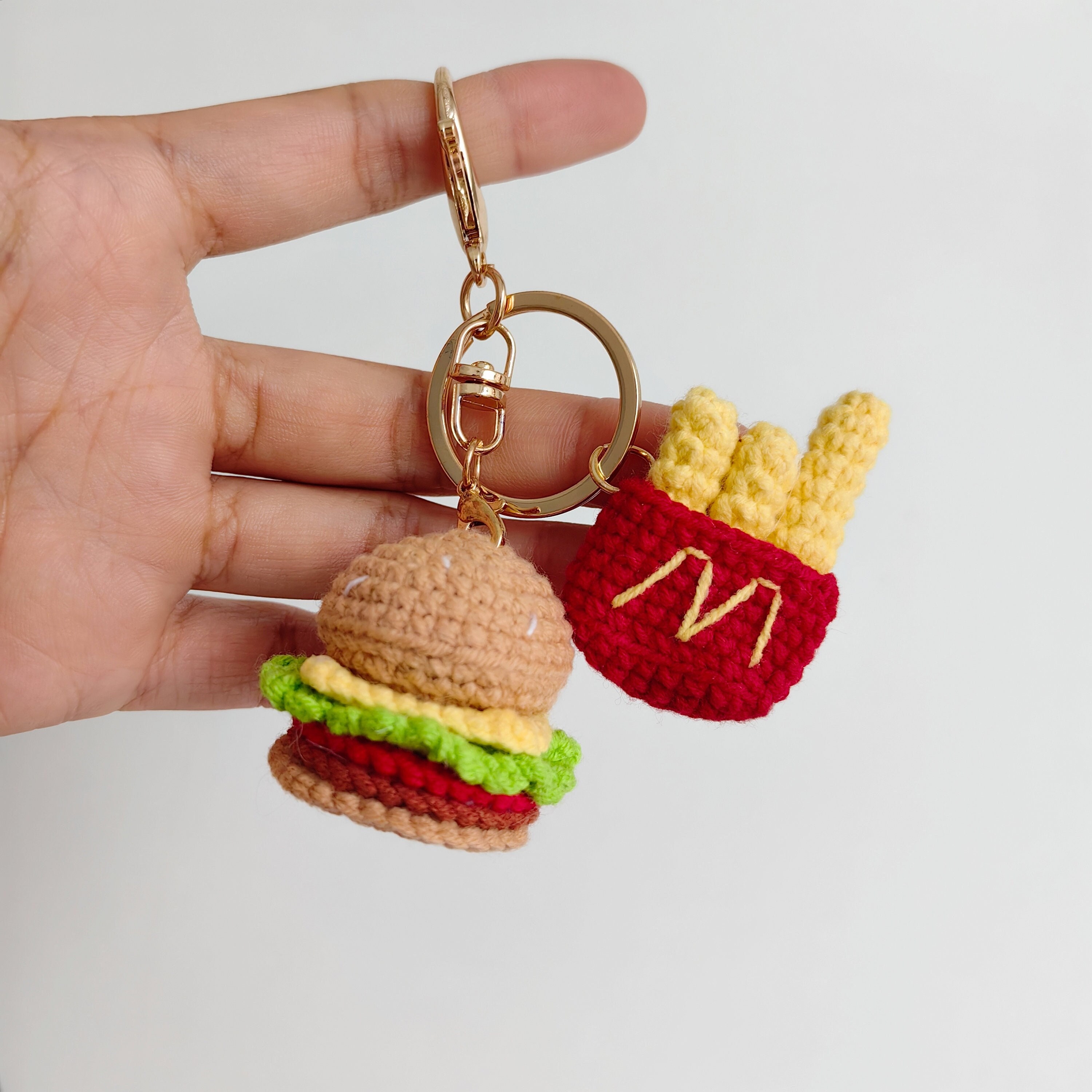 た*や様 ハンバーガーくんの編みぐるみ♡キーホルダー 2点セット] ハンドメイド あみぐるみ ハンバーガーの