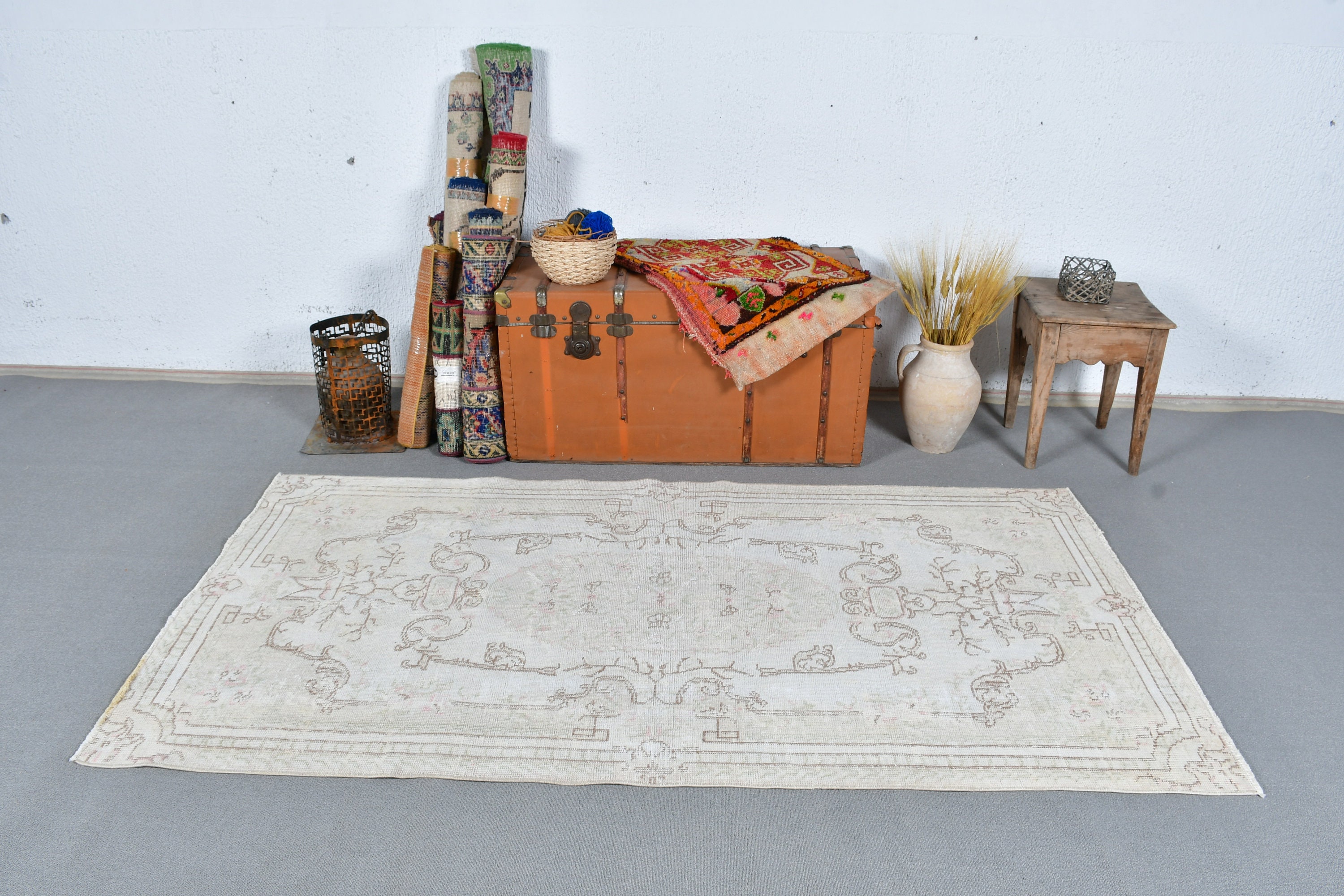 Vintage Rug Area Turkish Faded Anatolian Rugs For Salon 3.7x7.1 ft Beige Antique Wool Aesthetic Home Decor Ethnic Handwoven Custom Oushak