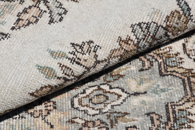 White Rug Turkish Rug Vintage Rug 4.4x8.5 ft Area Rug Oushak Rug Antique Rug Natural Rug Original Rug 4543 Salon Rug Handmade Rug