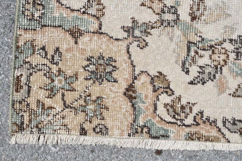 White Rug Turkish Rug Vintage Rug 4.4x8.5 ft Area Rug Oushak Rug Antique Rug Natural Rug Original Rug 4543 Salon Rug Handmade Rug