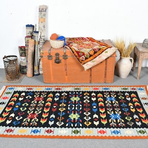 Tapete Kilim turco, tapete de lã étnica preta tecida à mão, 96 x 194 cm, 3 x 6 pés, padrões geométricos, decoração boho