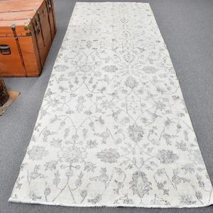 Vintage Turkish Runner Rug, Cream and Gray Floral Pattern, 4x10ft, Elegant Area Carpet for Hallway Decor