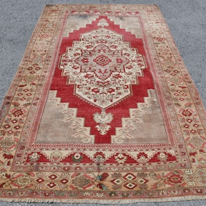 Vintage Rug, 5x9 ft Large Rug, Red Turkish Rug, Antique Anatolian Rug, Living Room Decor, Bohemian Carpet