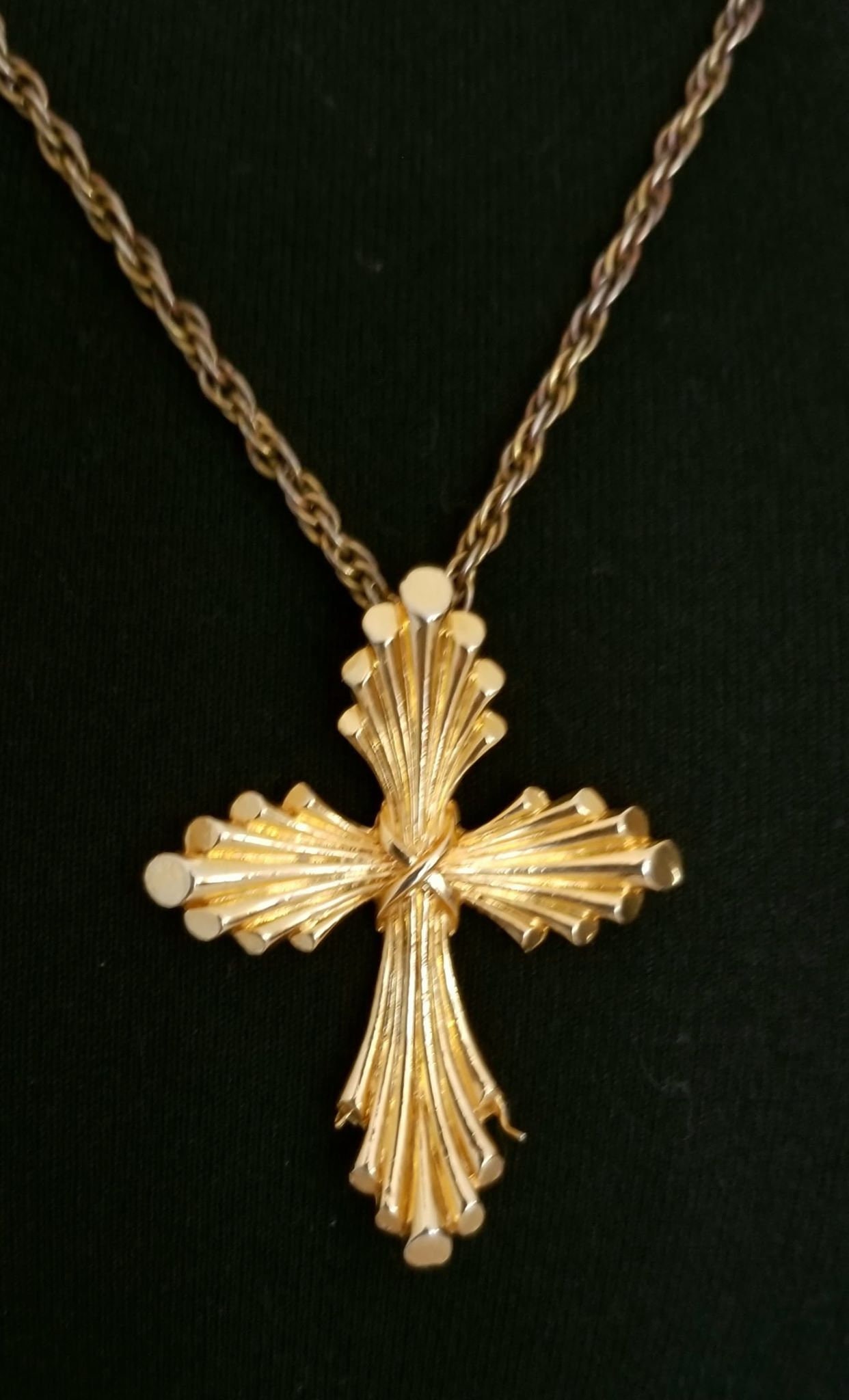 Vintage Elegant Gold Tone CROSS From 1970s, UNISEX, Signed Italian