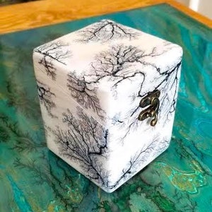 Commander Deck Box, Multiple color options, Stained, Lichtenberg burns, EDH, gaming, mtg, magic the gathering, fractal burns, wood burning