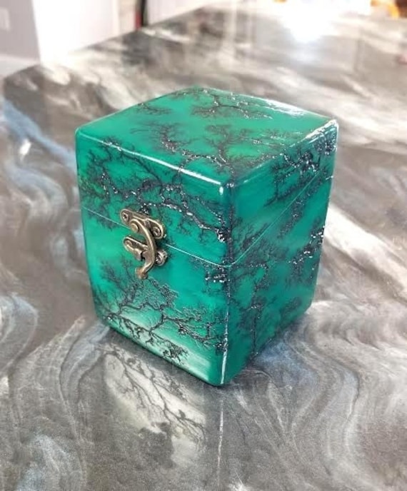 Commander Deck Box, Multiple Color Options, Painted, Lichtenberg Burns, EDH, Gaming, Mtg, Magic the Gathering, Fractal Burns, Wood Burning - Etsy Israel Commander Deck Box, Multiple Color Options, Painted, Lichtenberg Burns, EDH, Gaming, Mtg, Magic the Gathering, Fractal Burns, Wood Burning - Etsy Israel
