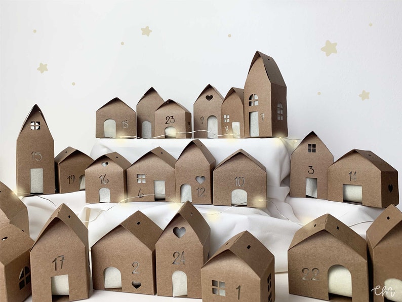 Advent Calendar in Village to be assembled  Christmas houses image 1