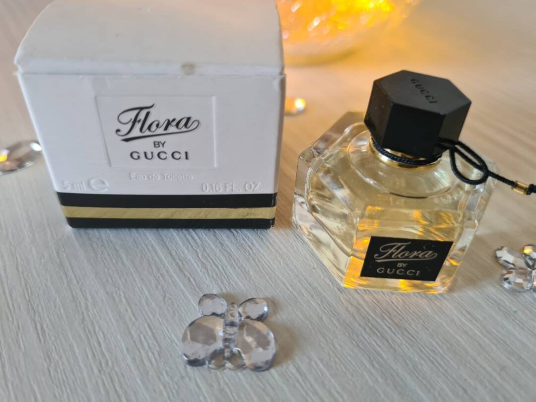 Miniatuur van parfum (mini parfum) Flora by Gucci Eau De Toilette 5 ml jaar  2009 - Etsy Nederland