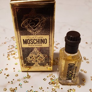 Miniature de parfum (mini parfum) Moschino pour Homme Eau De Toilette 5 ml année 1990 Millésime