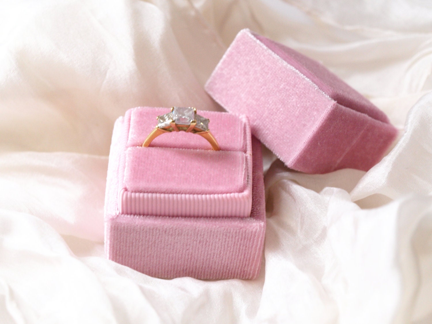 Mini LED Jewelry Gift Box Lighted Engagement Ring Box for Proposal Wedding  Case | eBay