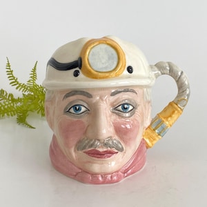 Mug personnage Staffordshire, tasse Toby Miner, tasse de collection fabriquée et peinte à la main d&#39;Angleterre