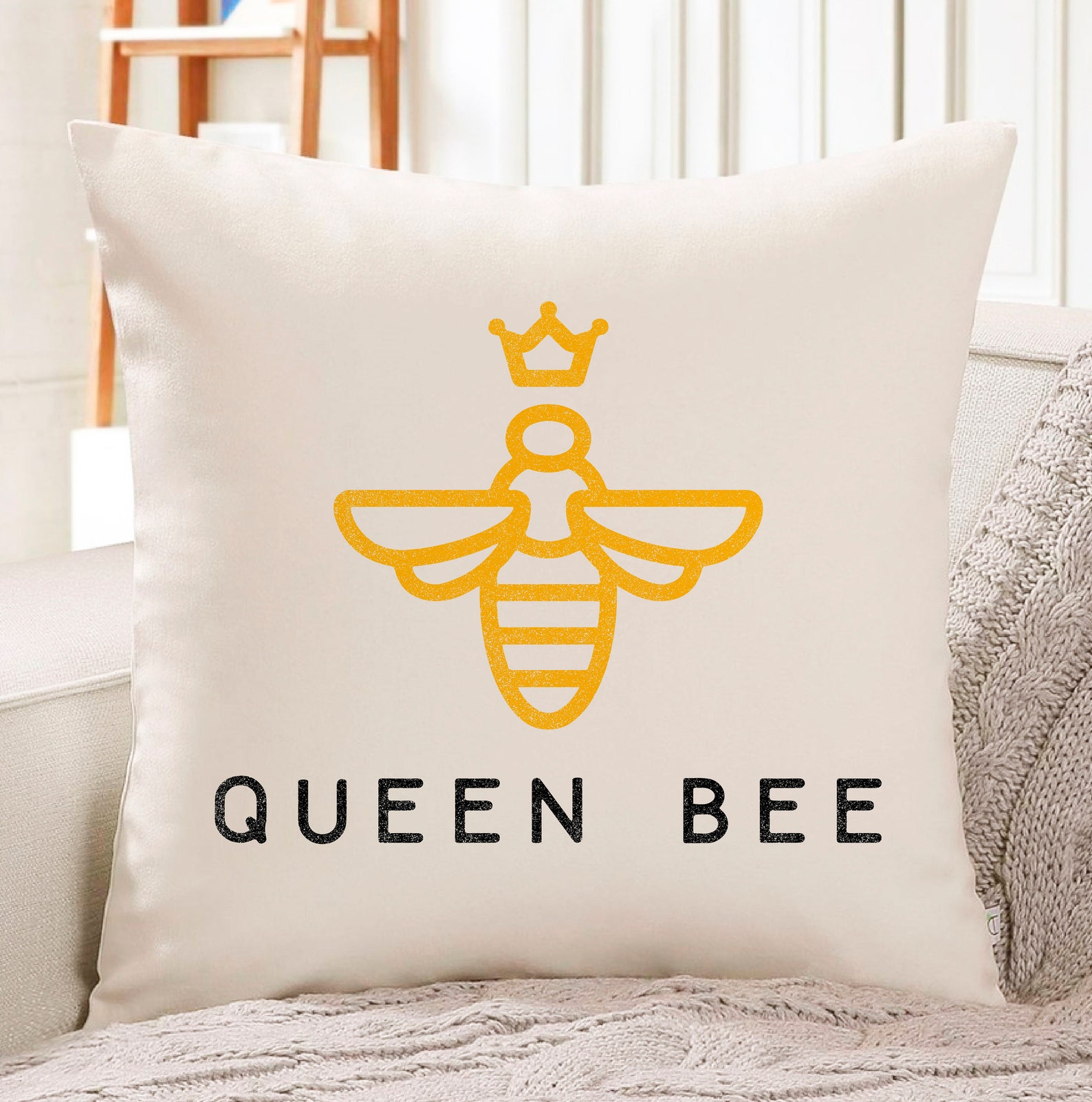 Free Free Queen Bee Svg Designs 718 SVG PNG EPS DXF File